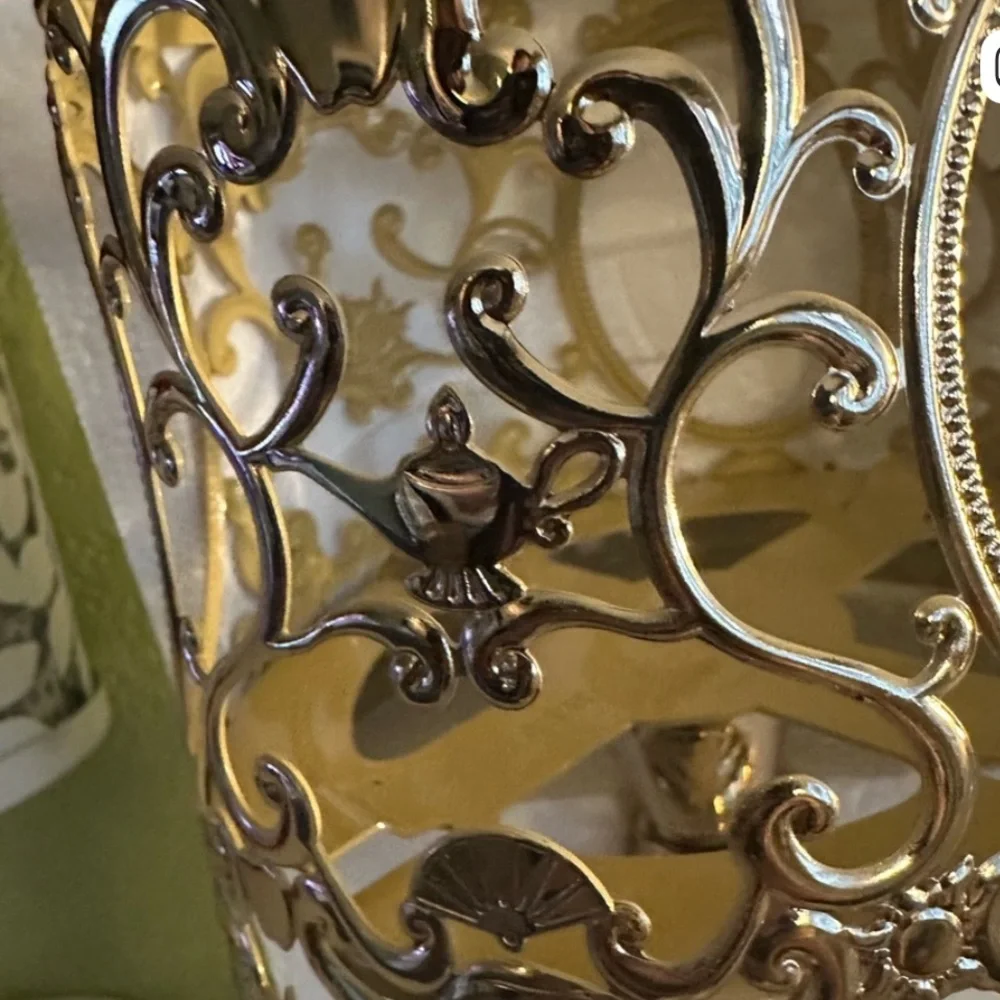 Bath and Body Works 2026 Princess  Gold Decorative 3 Wick Candy Holder